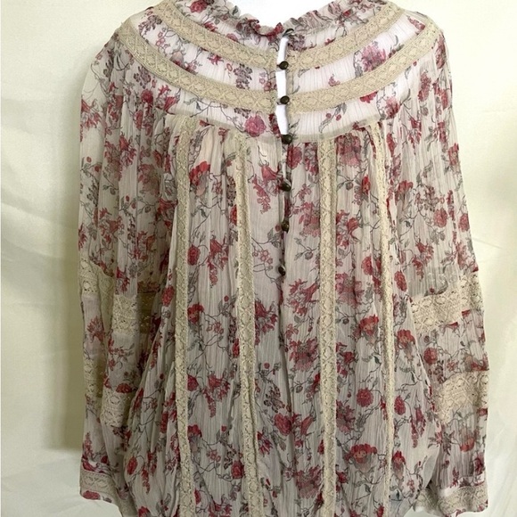 Anthroplogie Floral Lace Trim Blouse - Cream and Red - Picture 1 of 7